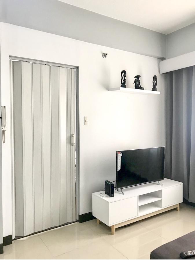 Sarasota Residential Resort Манила Экстерьер фото